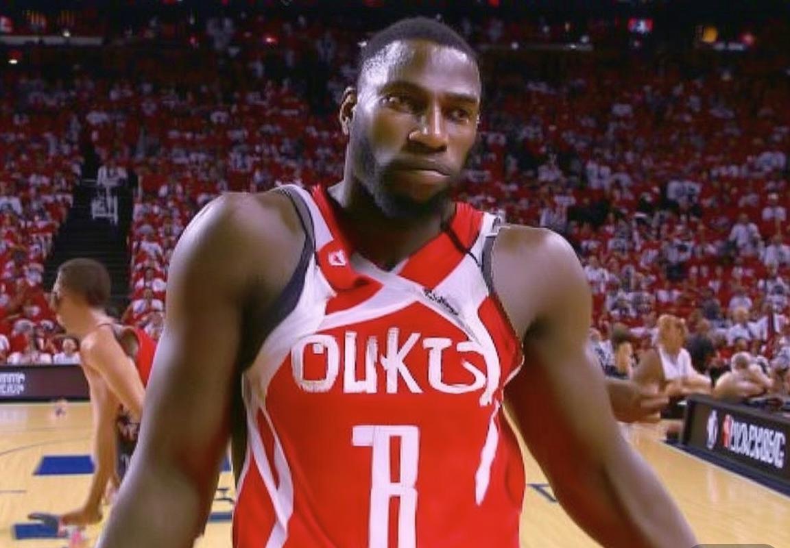 休斯顿火箭队续约克林特·卡佩拉三年引争议，与阿尔佩伦·申京共存及重建关键期规划成焦点